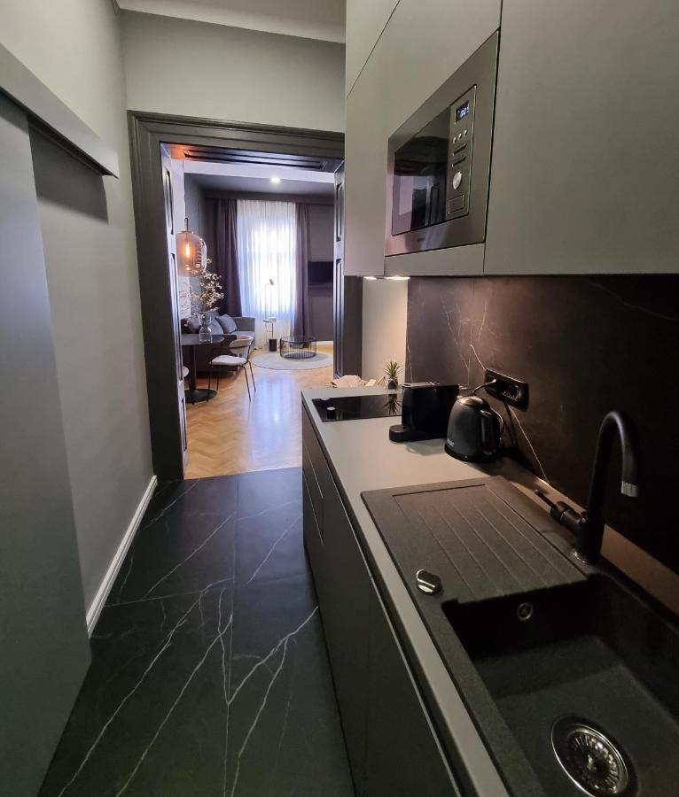 Mint Boutique Studio Apartments 3 자그레브 외부 사진